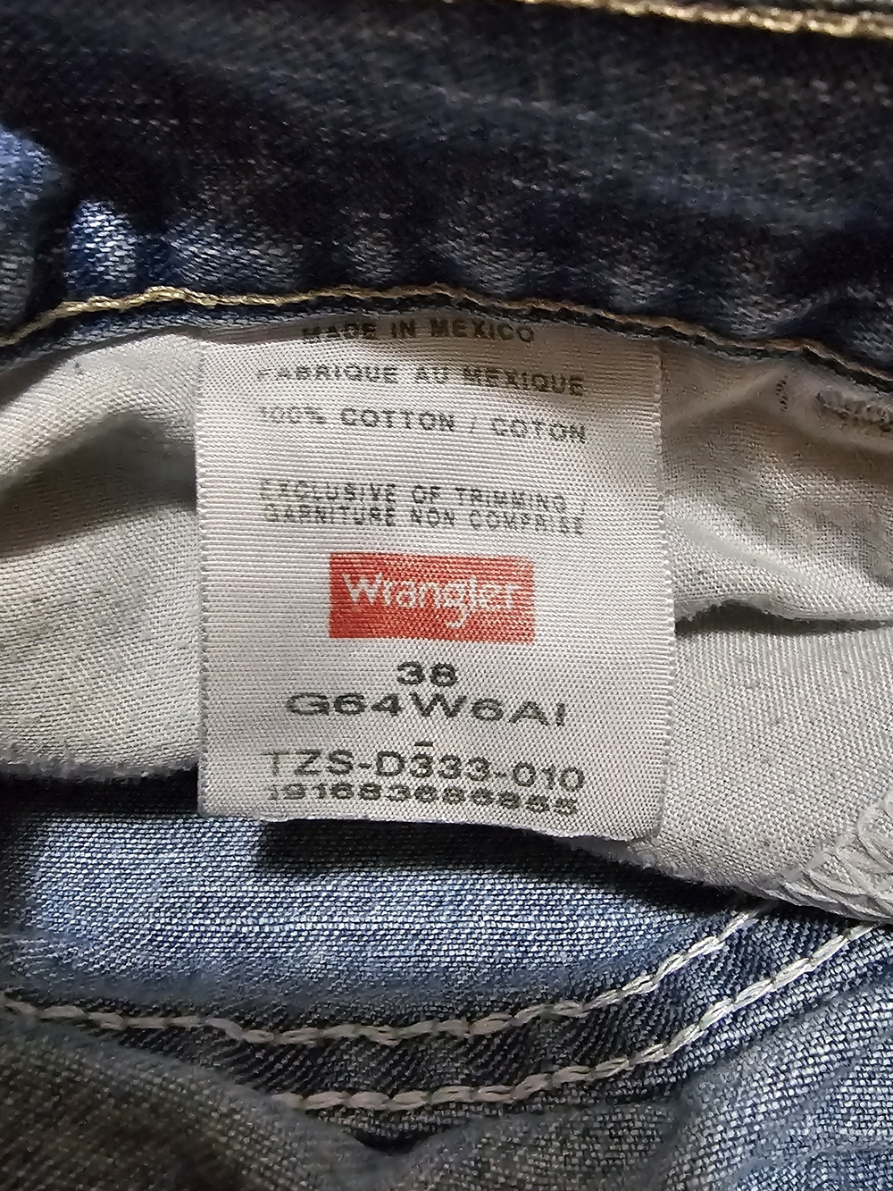 Wrangler Light Blue Denim Cargo Jorts - Men - Picture 3 of 6